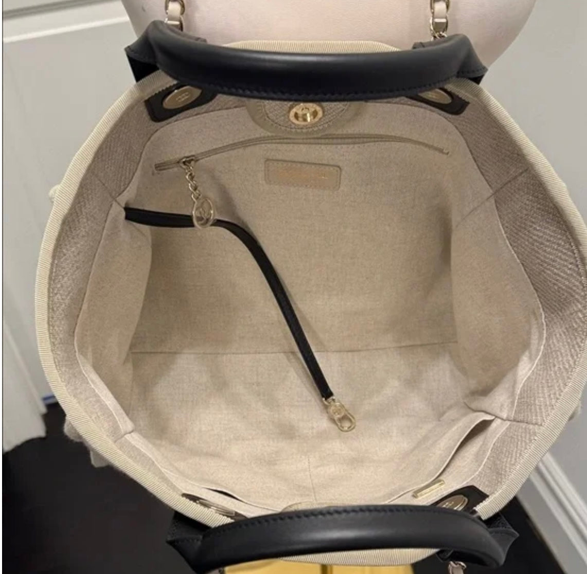 Luxury Beige Canvas Tote Bag with Chain Strap – Designer Inspired 31 Rue Cambon Paris Shoulder Handbag
